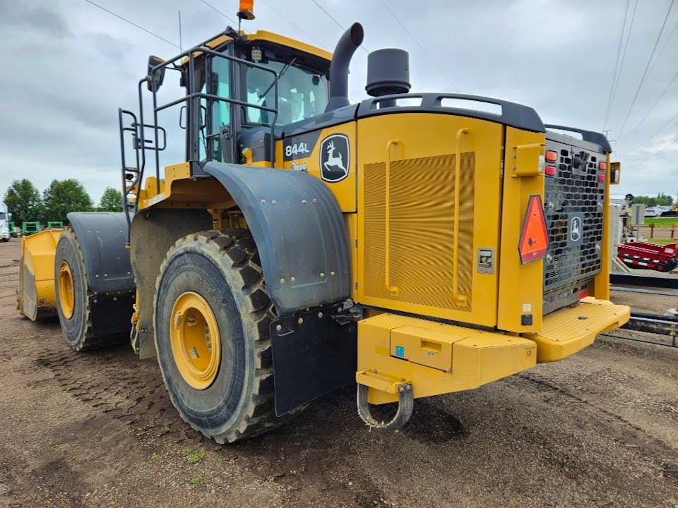 John Deere 844L