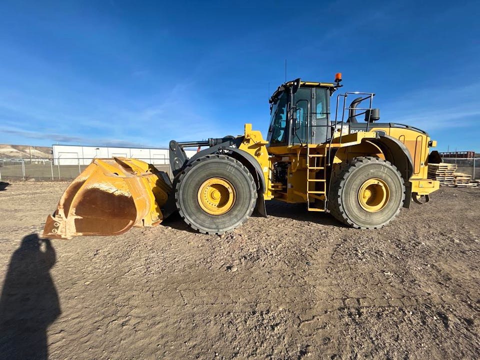 John Deere 844L