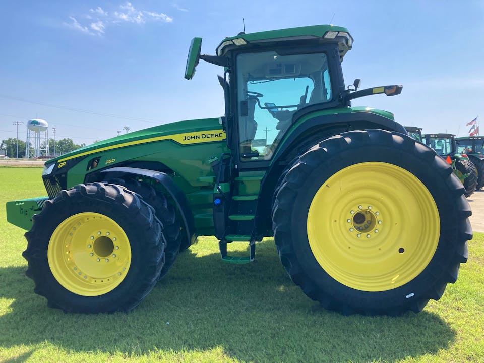John Deere 8R 250