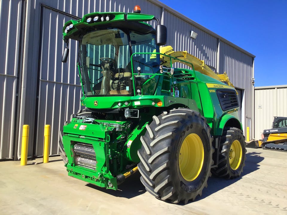 John Deere 9700