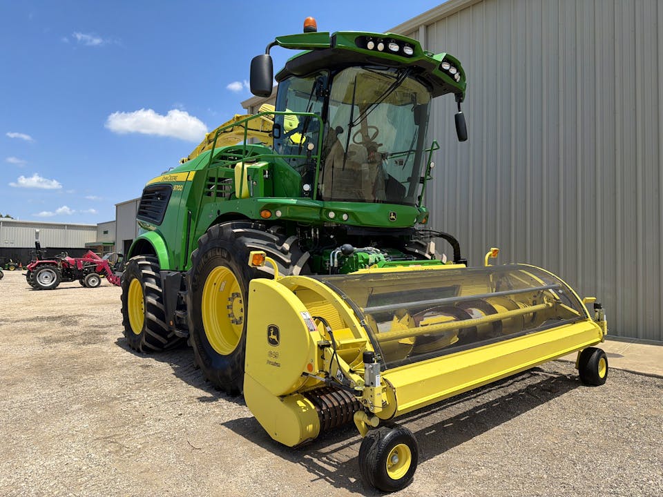 John Deere 9700