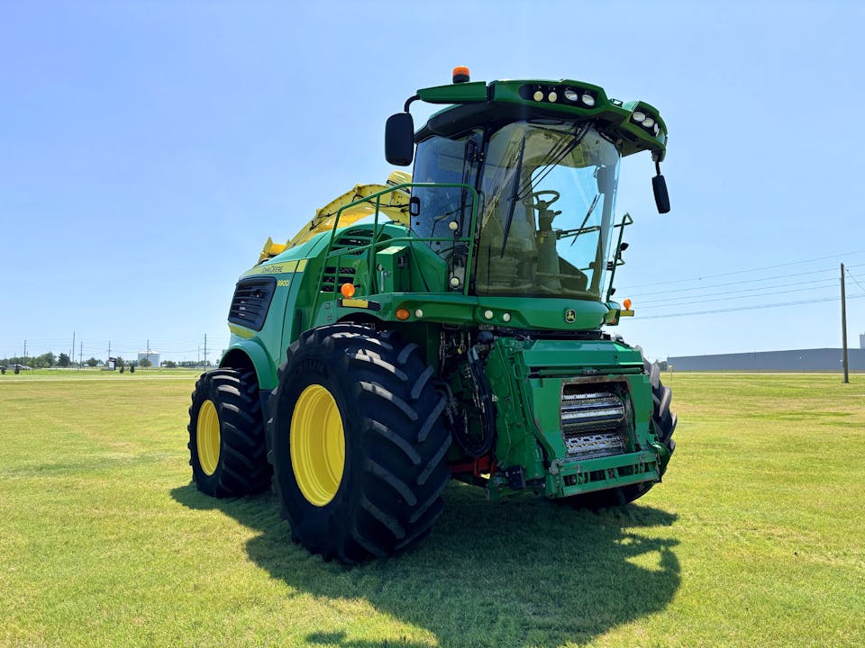 John Deere 9900
