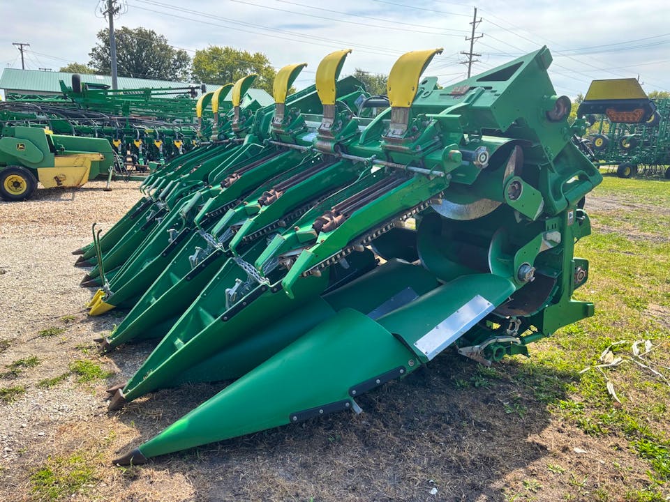 John Deere C12F