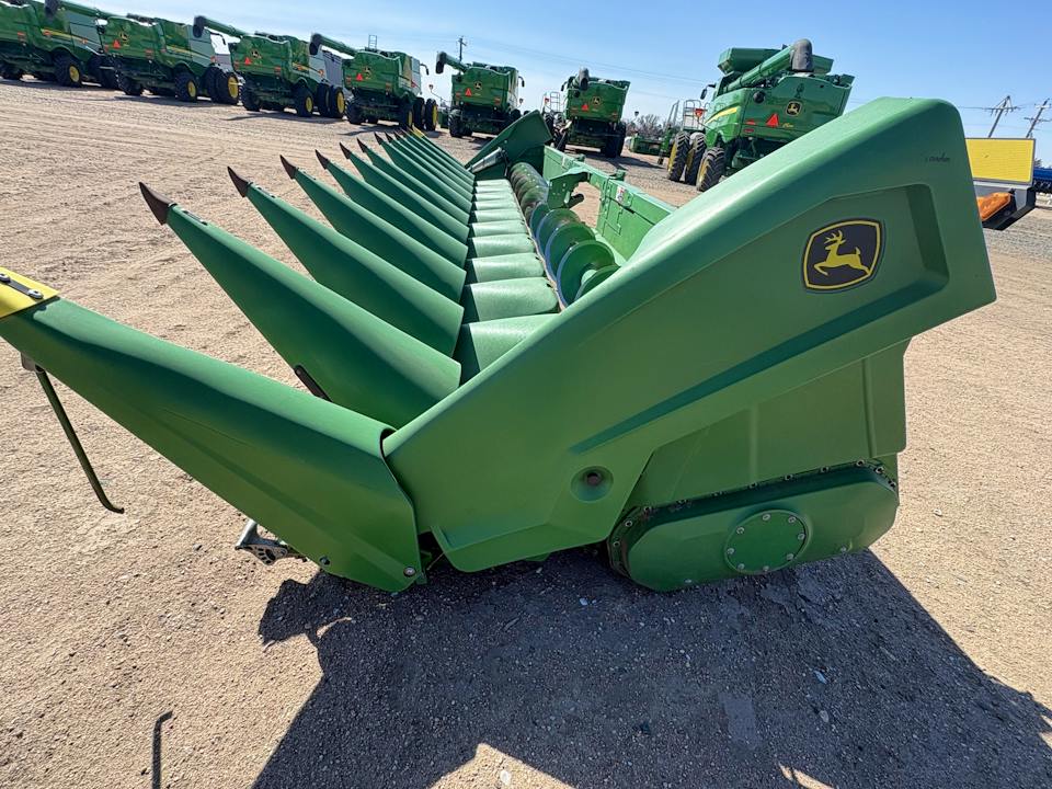 John Deere C12R