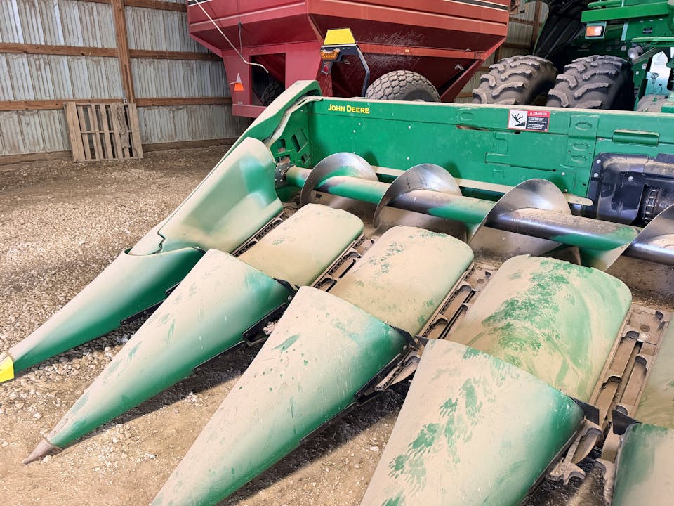 John Deere C8R