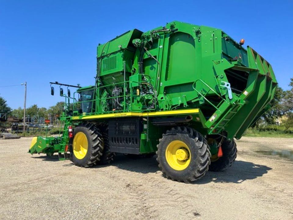 John Deere CS690