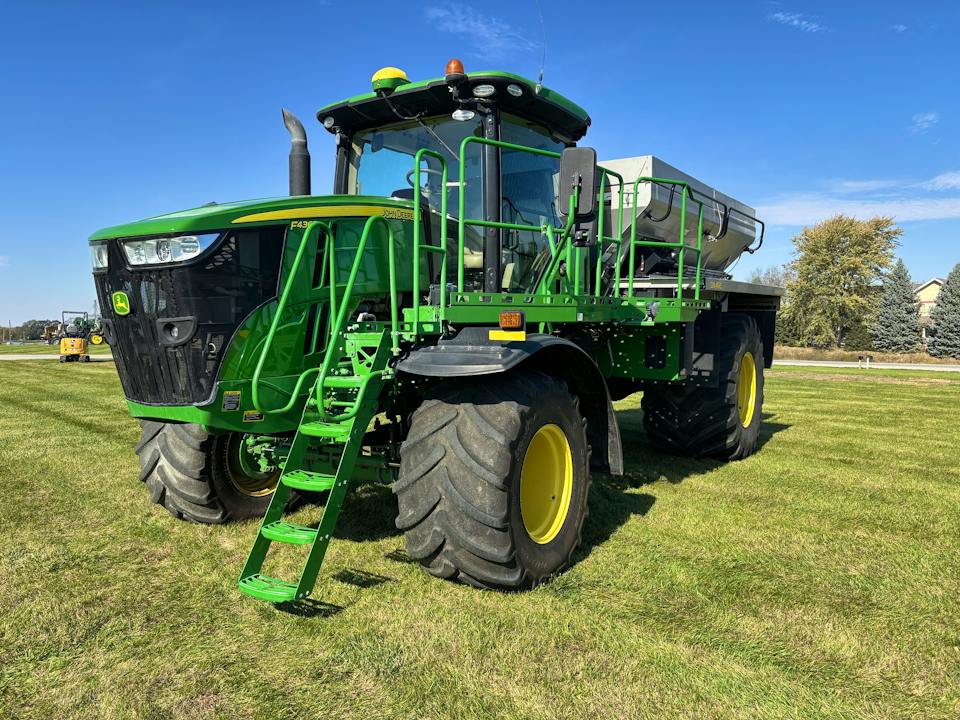 John Deere F4365