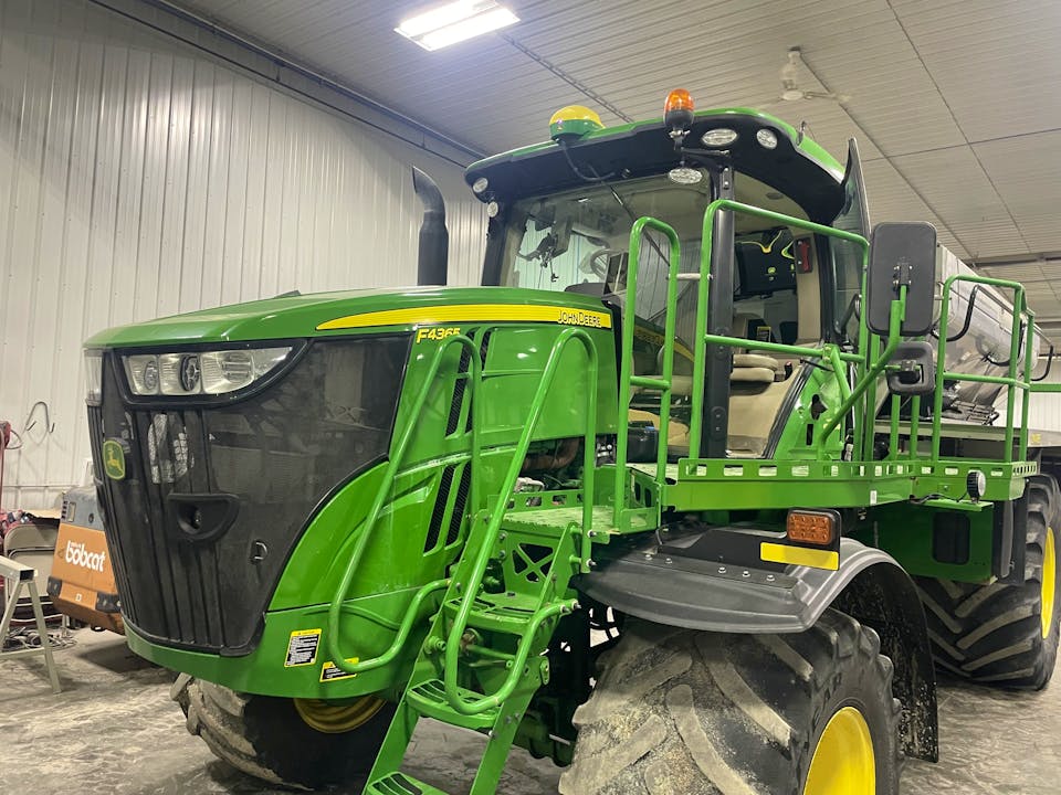 John Deere F4365