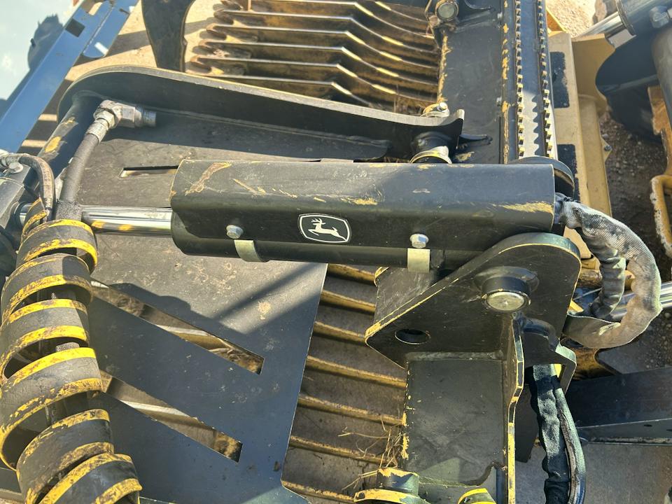 John Deere GR84B