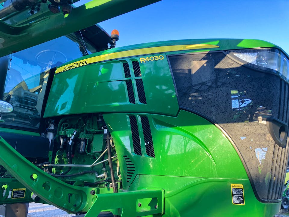 John Deere R4030