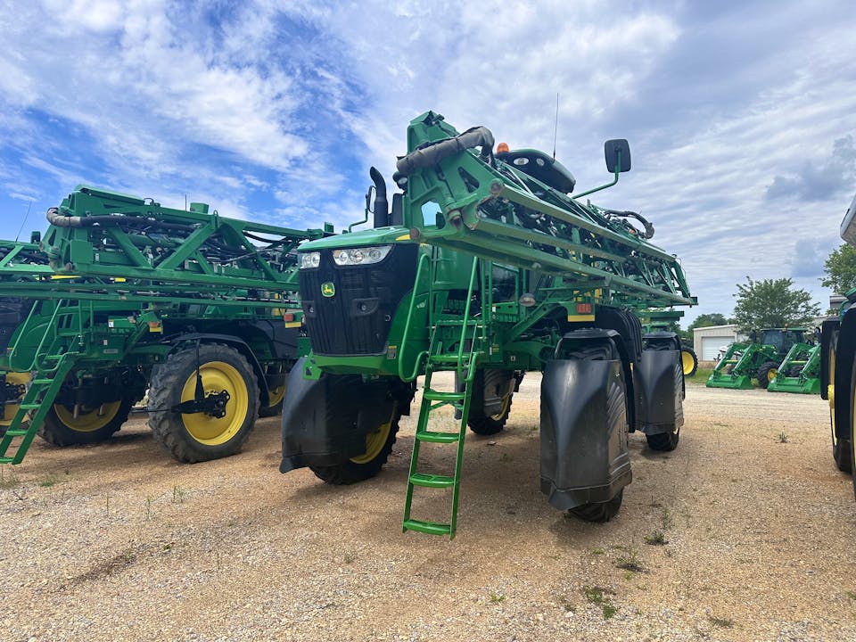 John Deere R4030