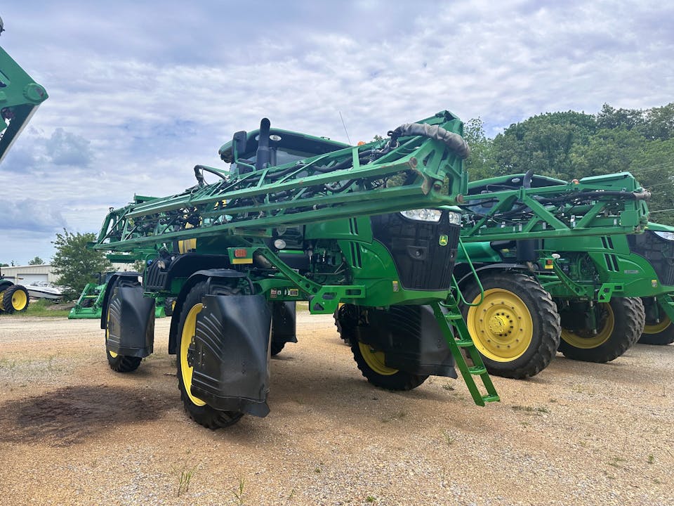 John Deere R4030