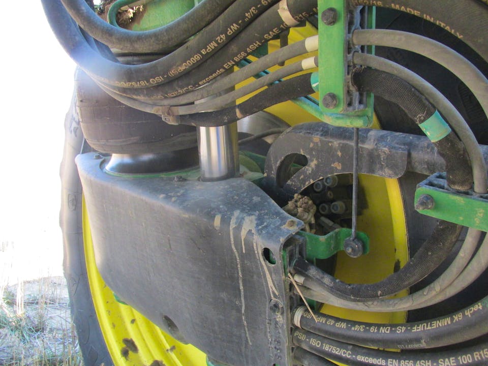 John Deere R4044