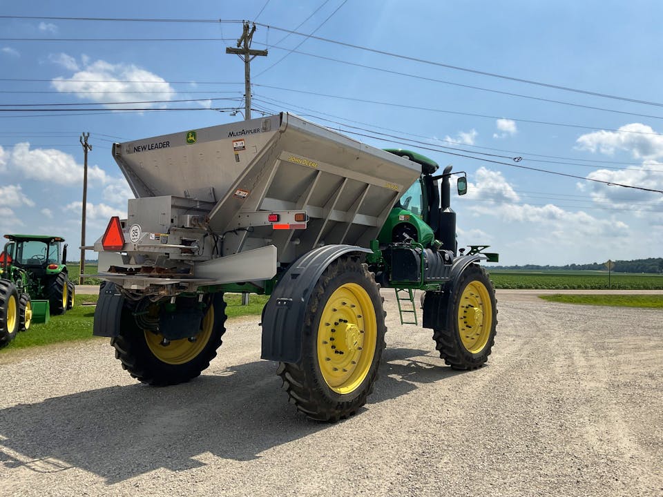 John Deere R4045