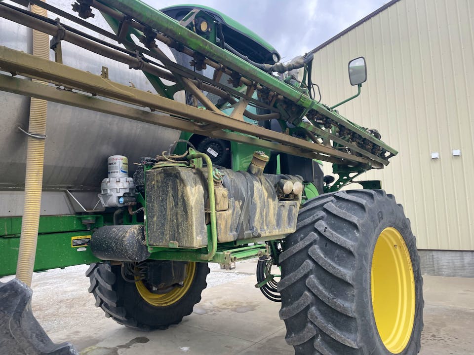 John Deere R4060