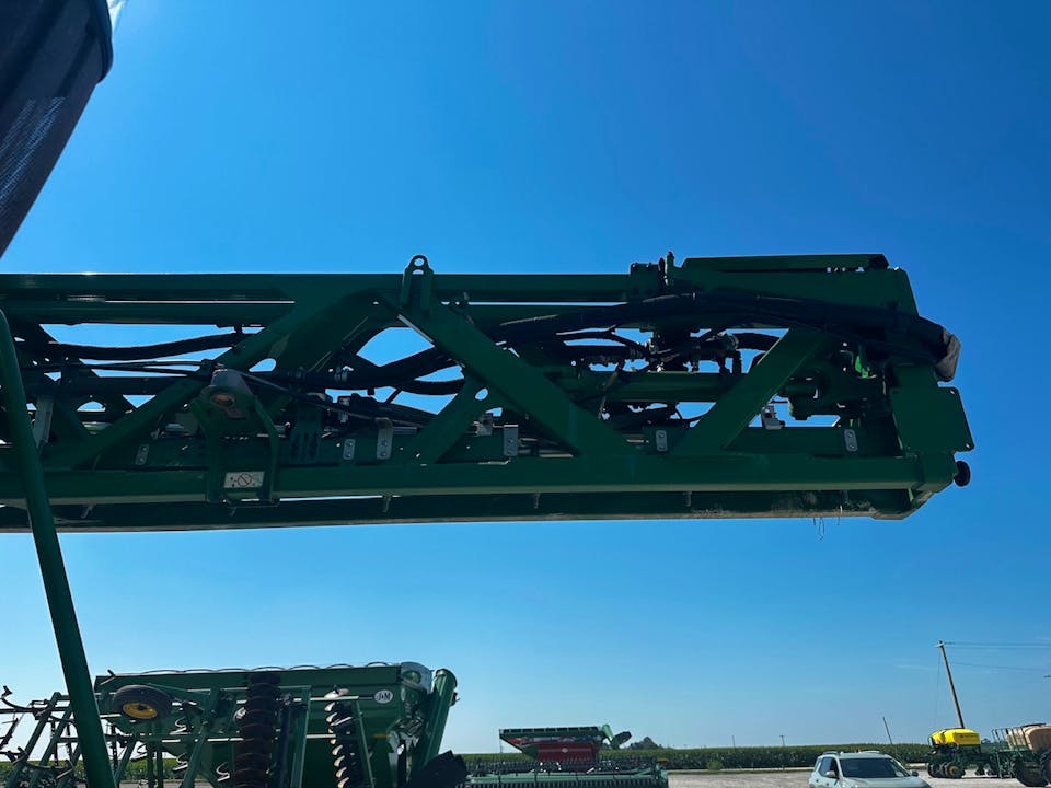 John Deere R4060