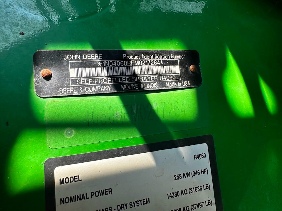 John Deere R4060