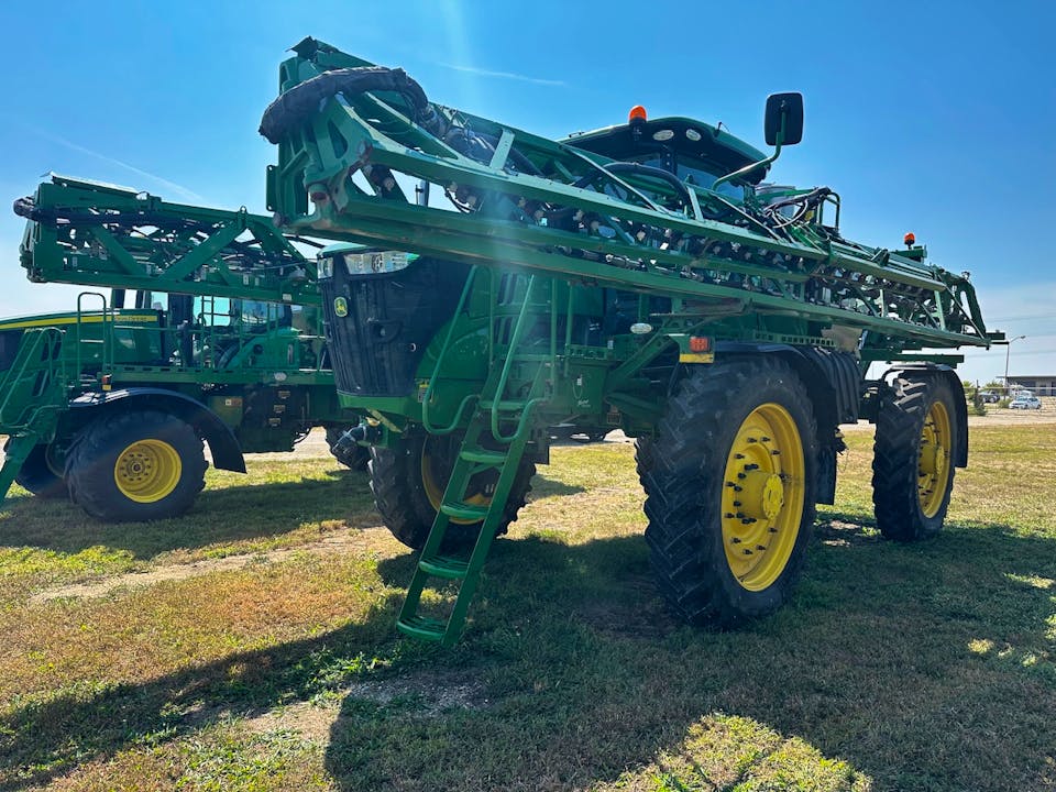 John Deere R4060