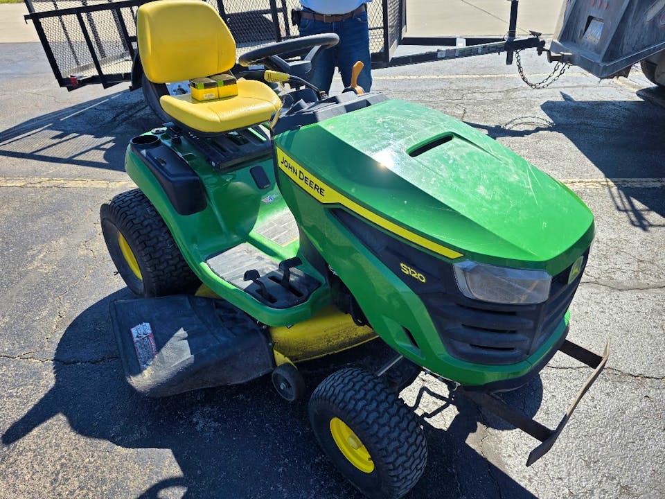 John Deere S120