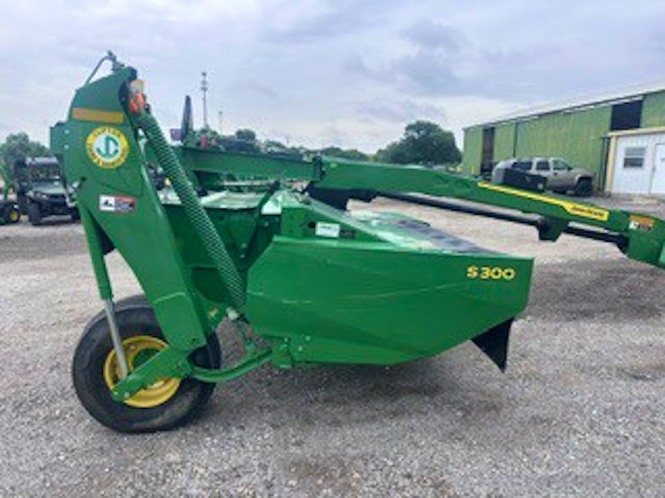 John Deere S300