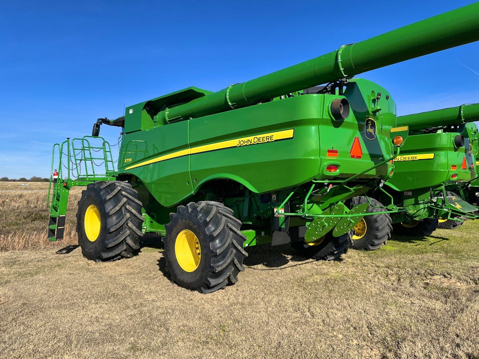John Deere S770