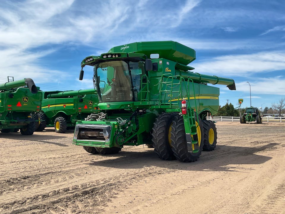 John Deere S770
