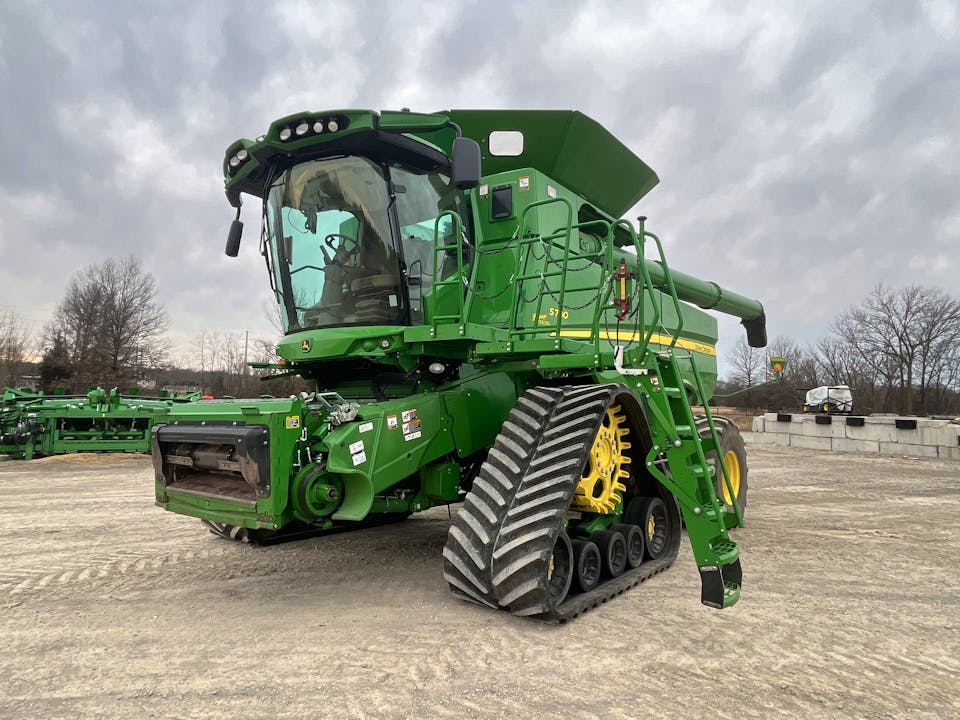John Deere S780
