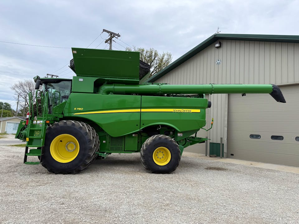 John Deere S780