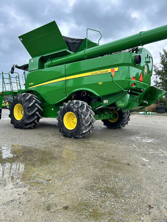 John Deere S780