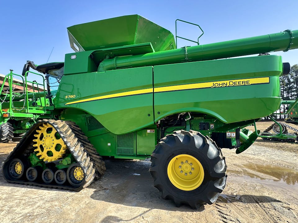John Deere S780