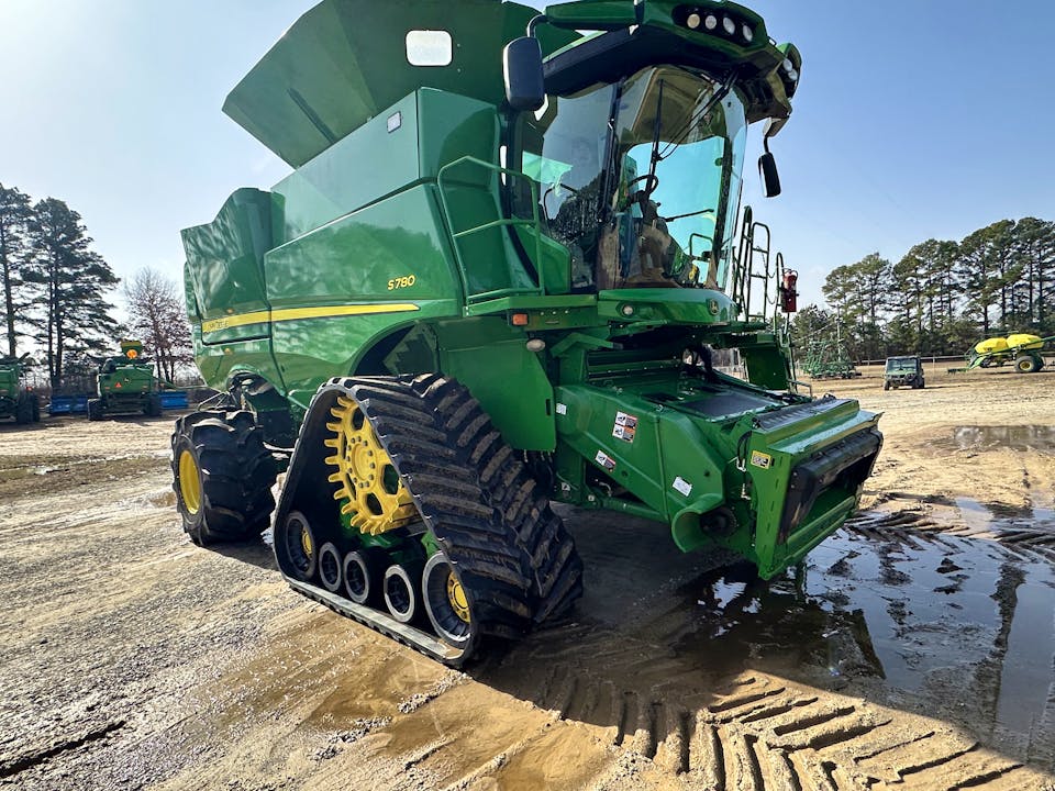 John Deere S780