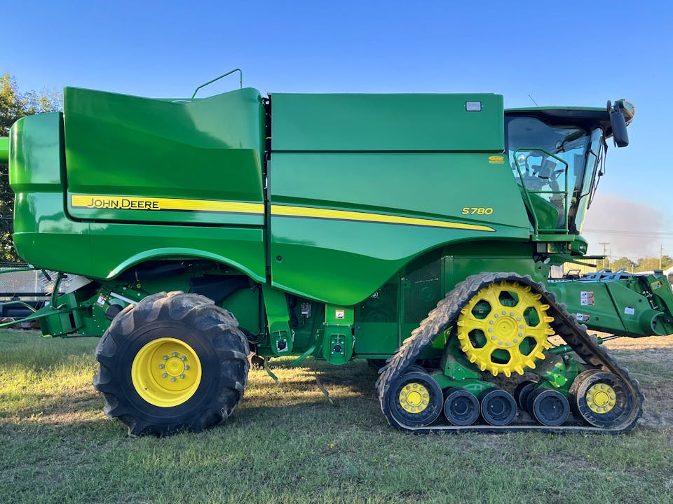 John Deere S780