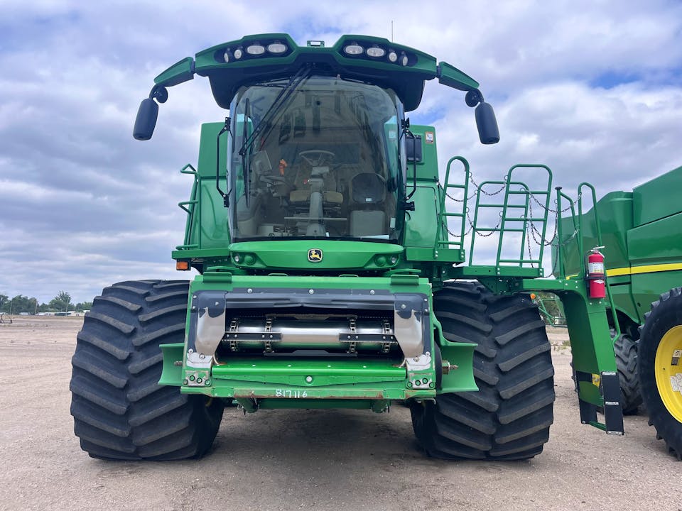 John Deere S780