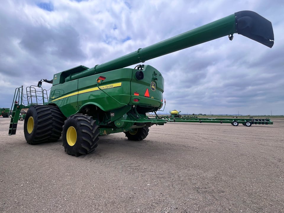 John Deere S780