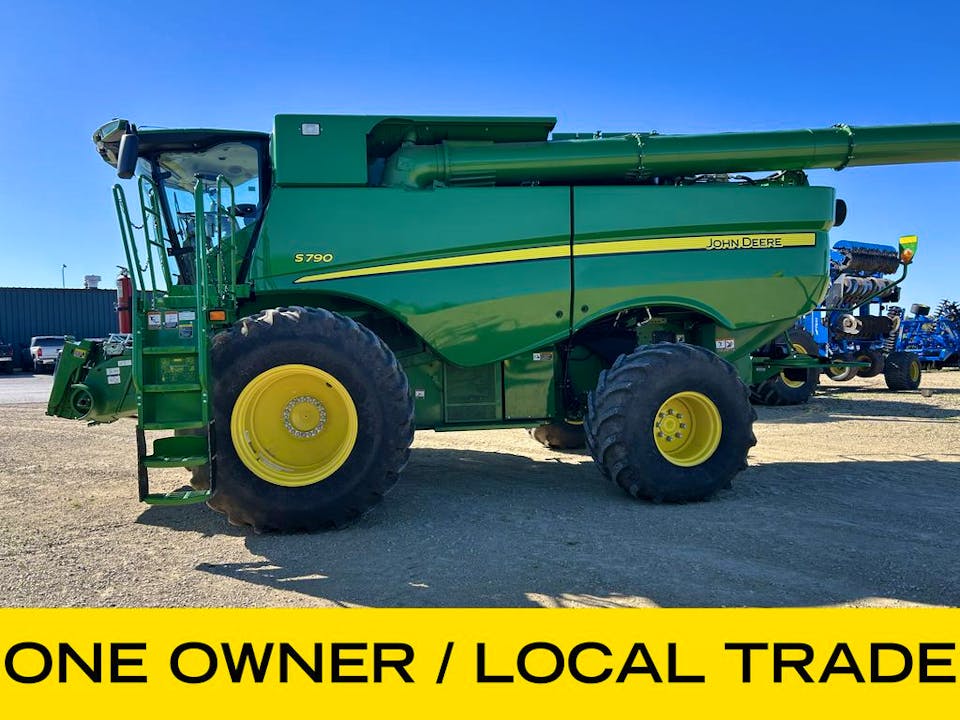 John Deere S790
