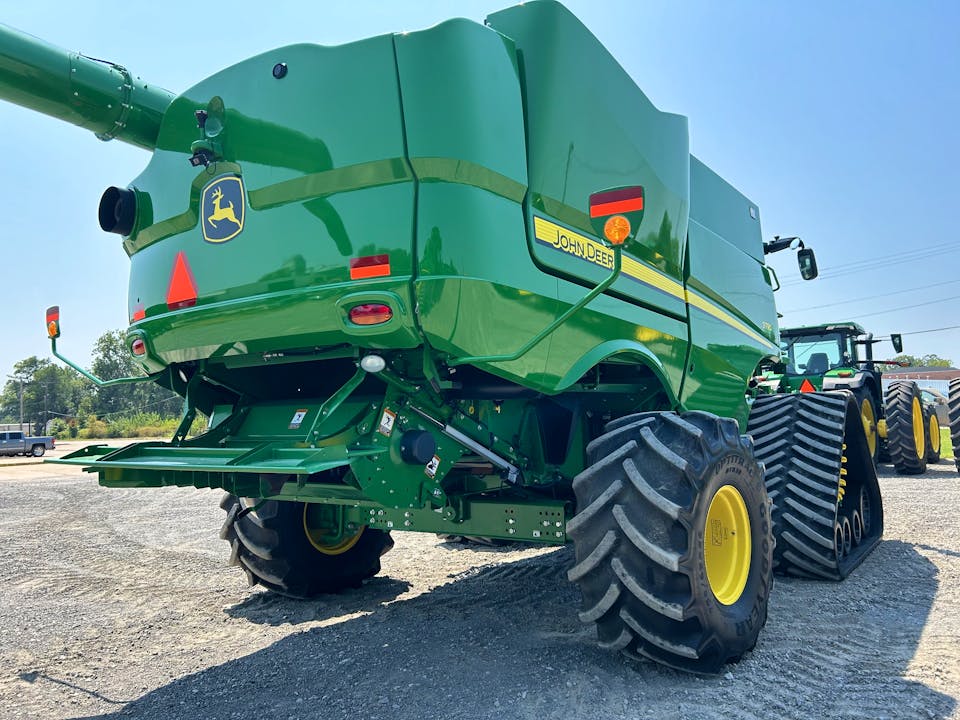 John Deere S790
