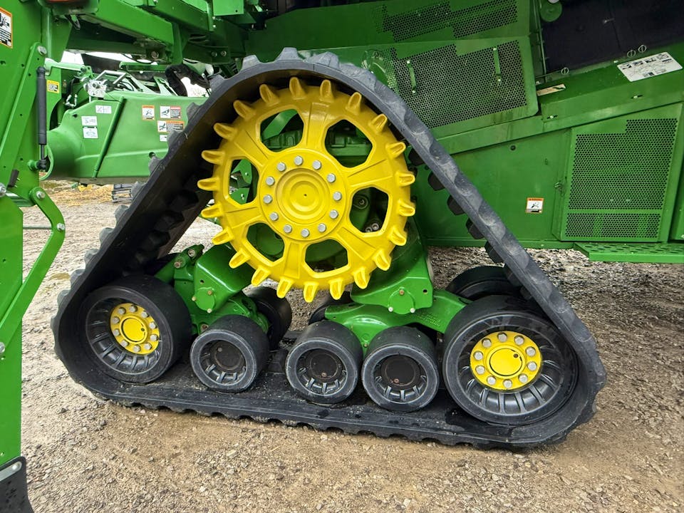 John Deere S790
