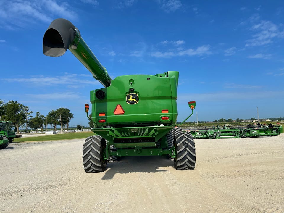John Deere S790