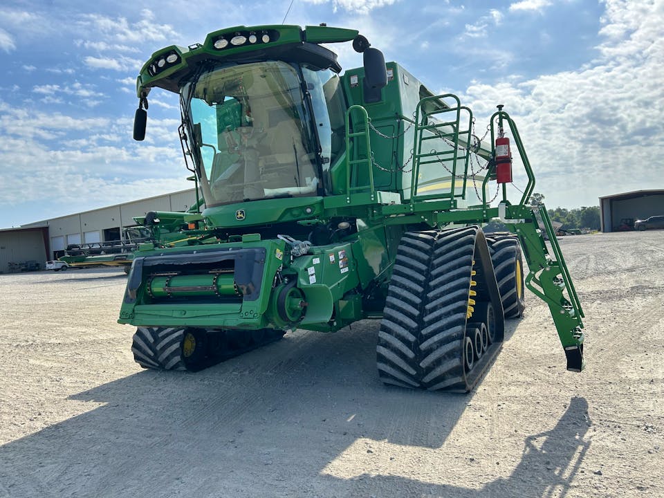 John Deere S790