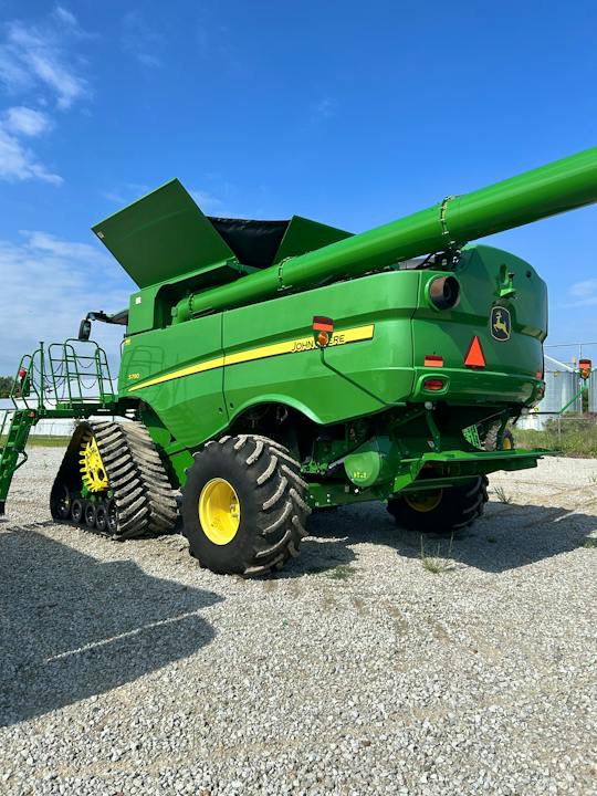 John Deere S790
