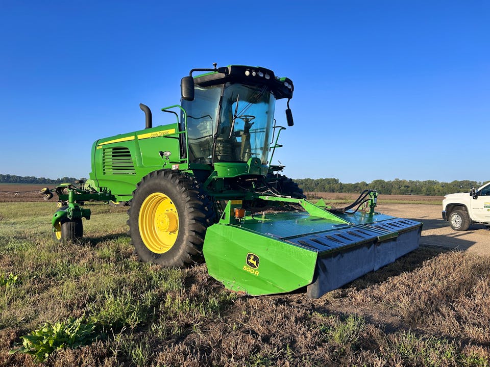 John Deere W235