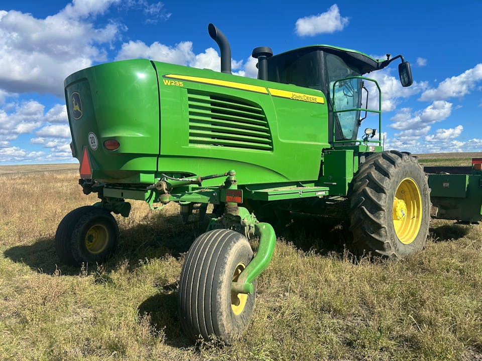 John Deere W235