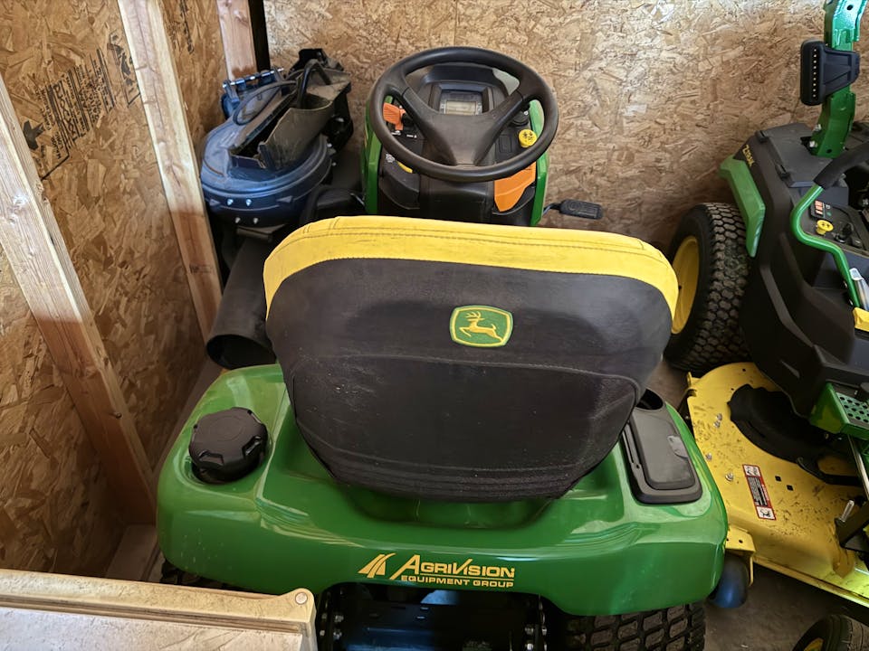 John Deere X380