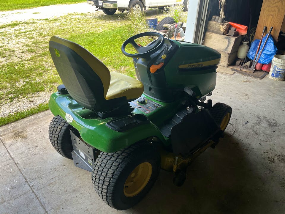 John Deere X380