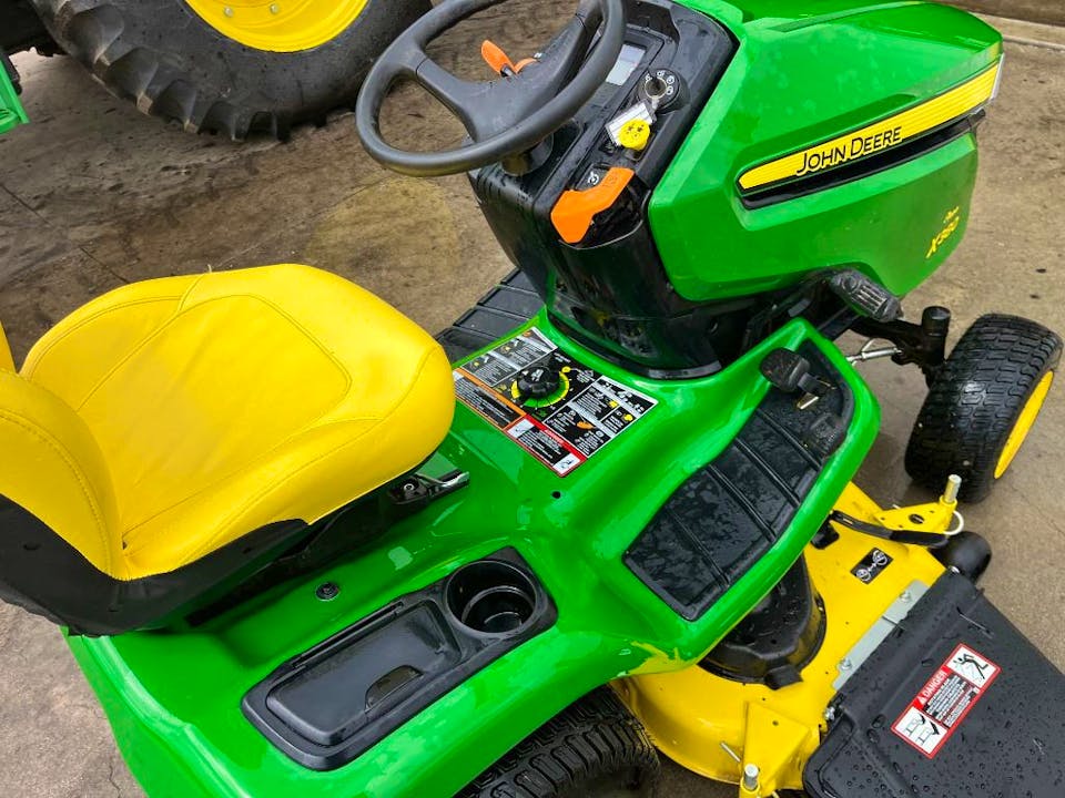 John Deere X380