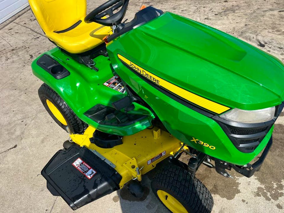 John Deere X380