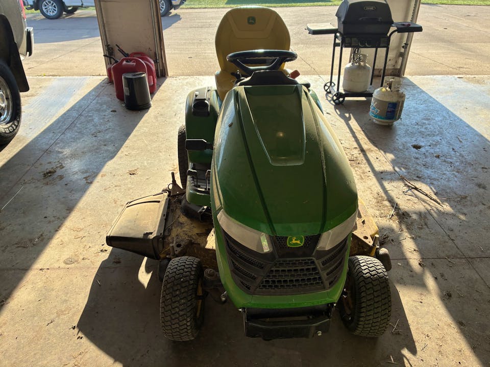 John Deere X384