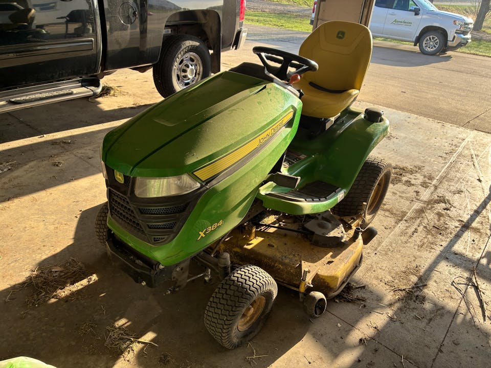 John Deere X384