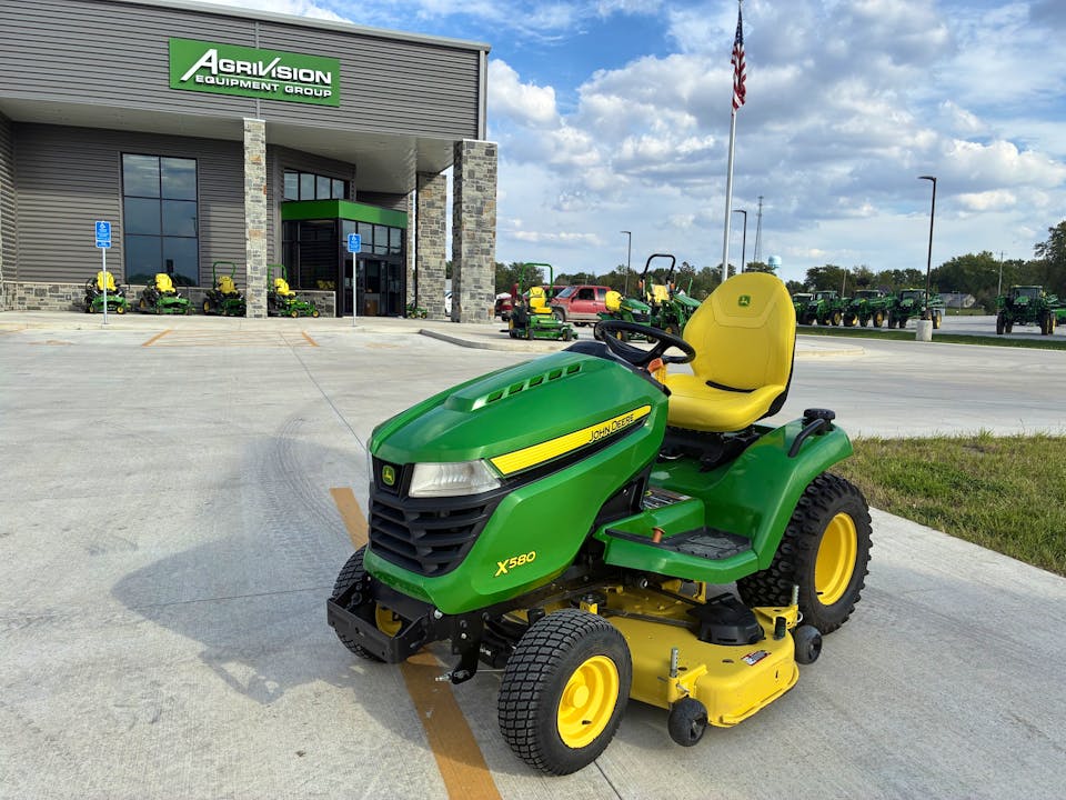John Deere X580