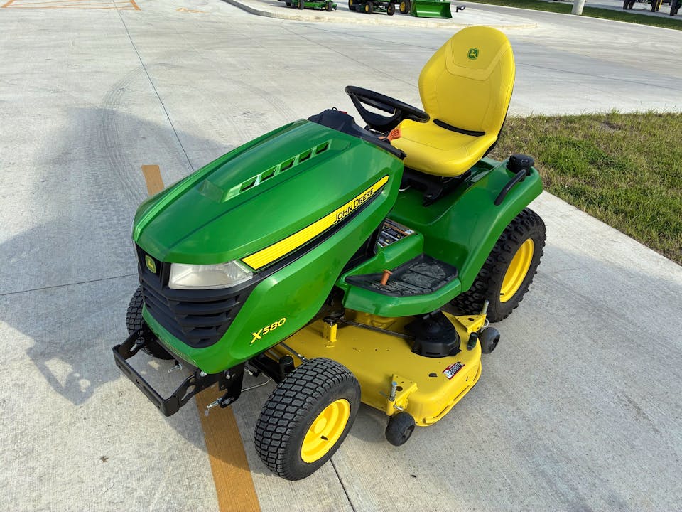 John Deere X580